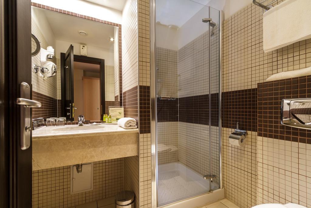 Hotel Rogge レシツァ エクステリア 写真